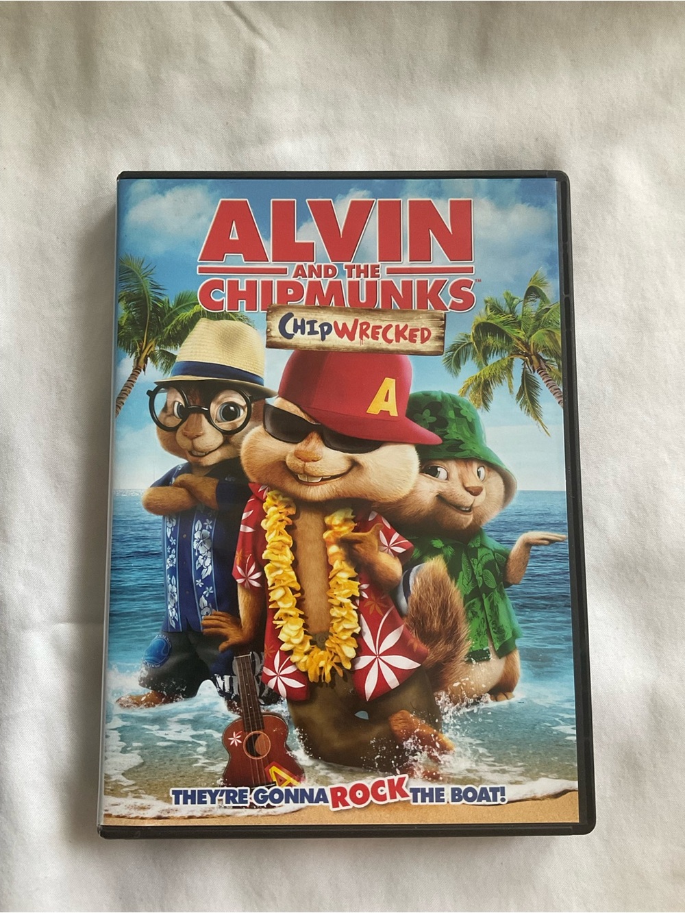 Alvin and the Chipmunks: Chipwrecked DVD - Beach Cover Art (Blue, Red, Green)
